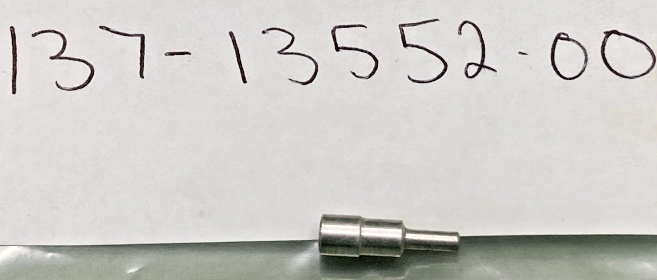 NEW REPLACES YAMAHA 137-13552-00 YA6 1966 OIL PUMP NOZZLE