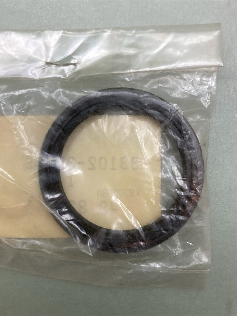 NEW GENUINE YAMAHA 93102-35319 OIL SEAL (2NL)