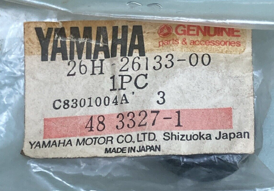NEW GENUINE YAMAHA 26H-26133-00 CAP HANDLEBAR