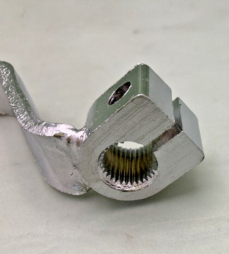 NEW GENUINE YAMAHA 560-18111-00-93 VIRAGO 500 XV500 SHIFTER PEDAL