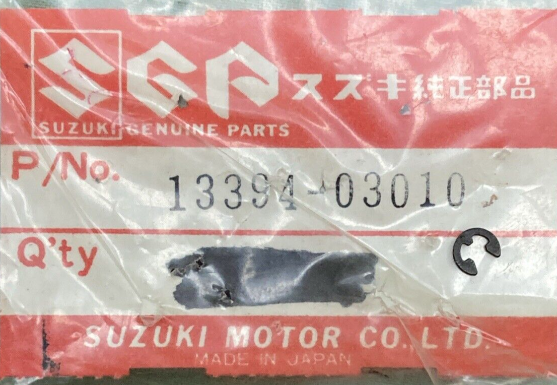 QTY 2 NEW GENUINE SUZUKI 13394-03010 CLIP NEEDLE