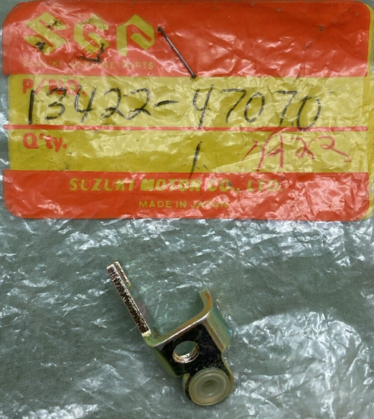 NEW GENUINE SUZUKI 13422-47070 LEVER ASSEMBLY CARBURETOR