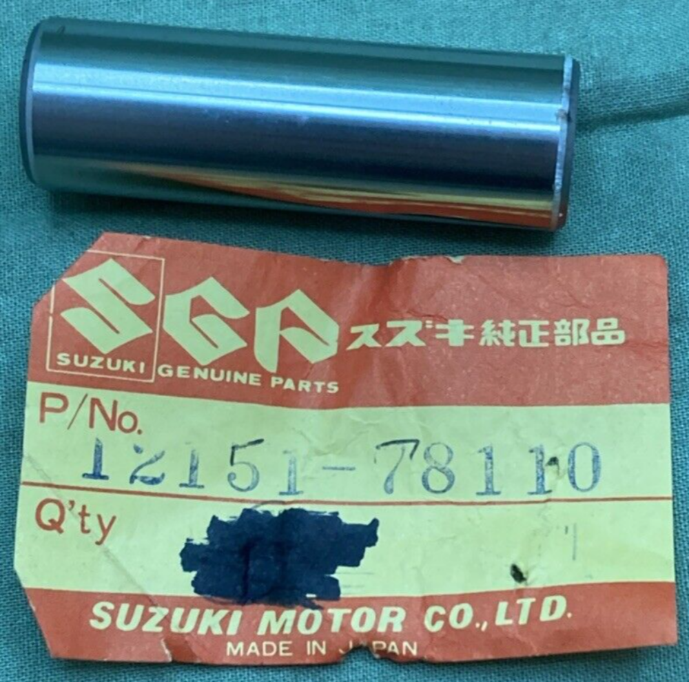 NEW GENUINE SUZUKI 12151-78110 PISTON PIN