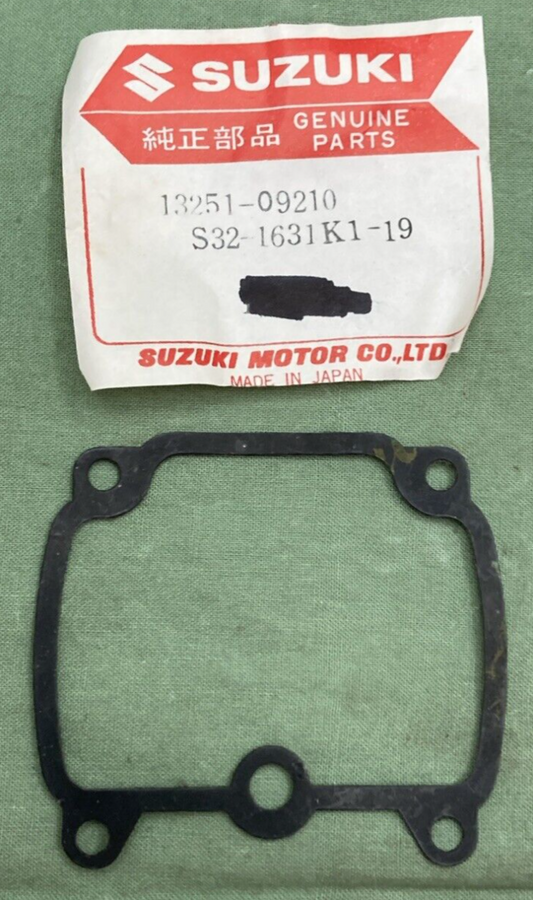 NEW GENUINE SUZUKI 13251-09210 FLOAT CHAMBER GASKET