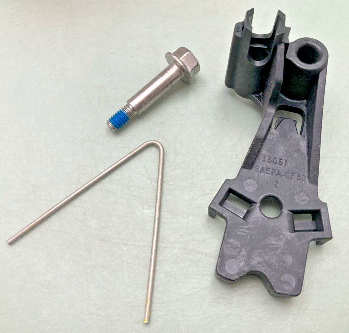 NEW GENUINE MERCURY QUICKSILVER 13051A4 SHIFT ARM ASSY.