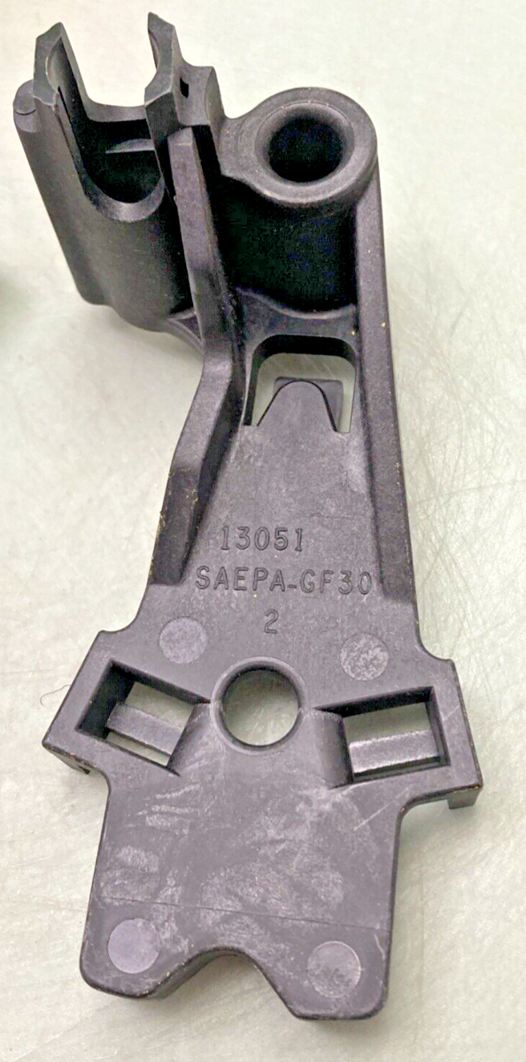 NEW GENUINE MERCURY QUICKSILVER 13051A4 SHIFT ARM ASSY.