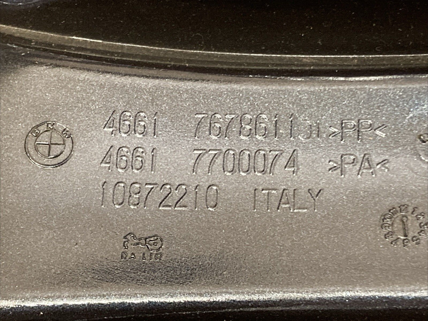 NEW GENUINE BMW 46617678611 FRONT FENDER MUDD GUARD BLUE