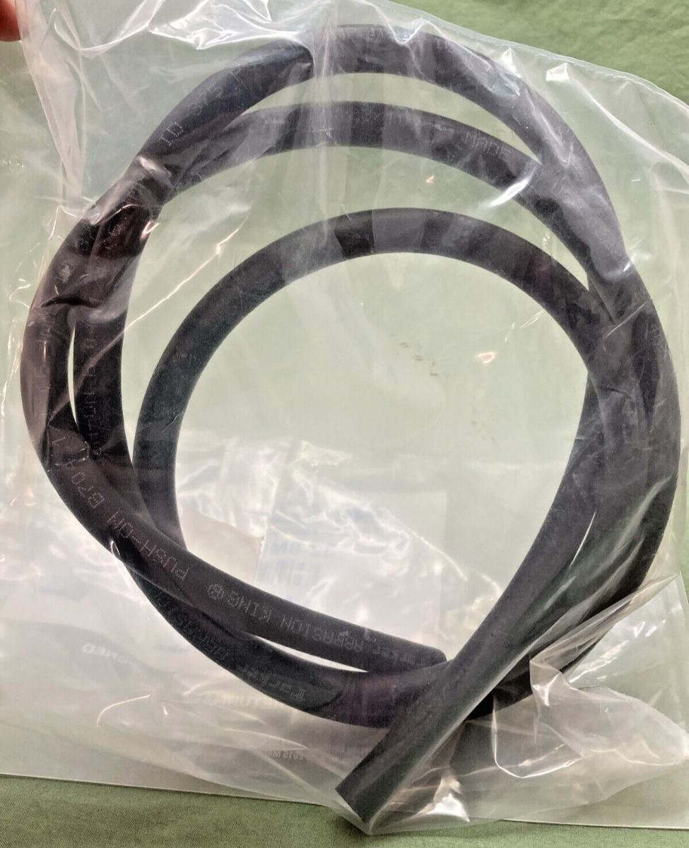 NEW GENUINE MERCURY QUICKSILVER 32-8M0040618 HOSE 54"