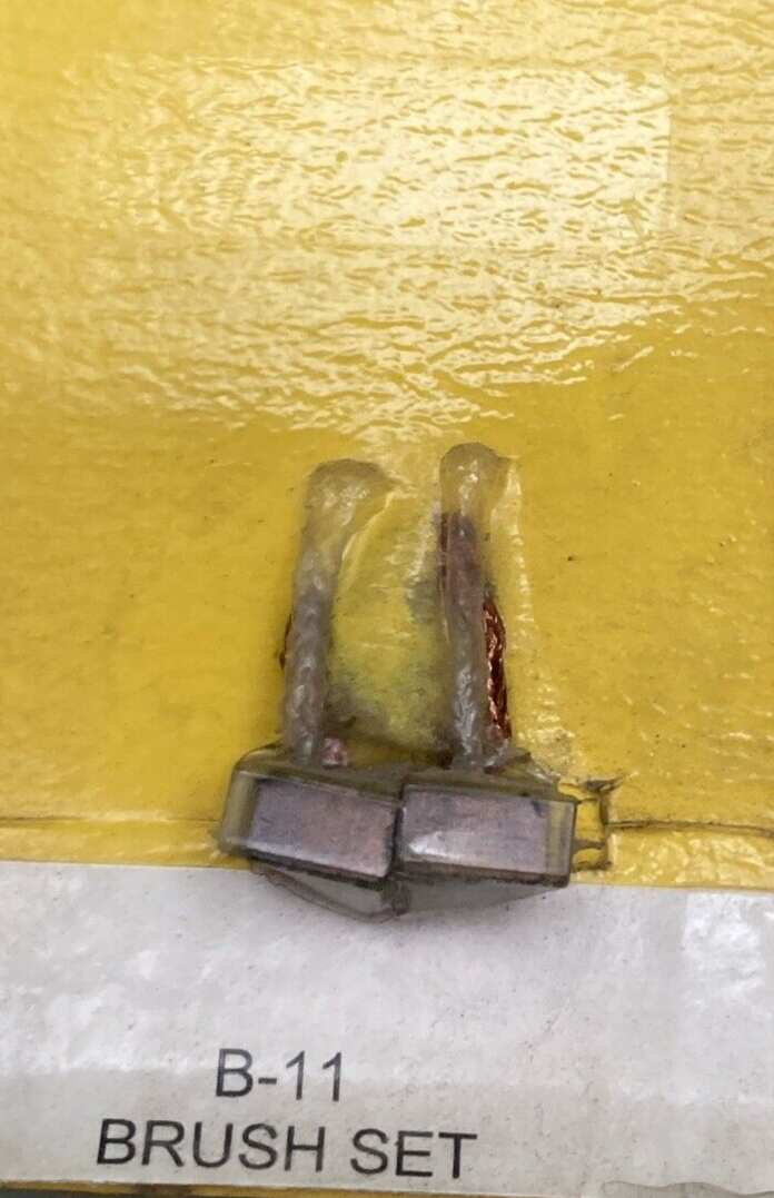 NEW MERICA B-11 BRUSH SET FOR KAWASAKI 21039-1001