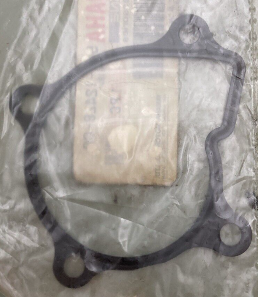 NEW GENUINE YAMAHA 5KM-12428-00 GASKET WATER PUMP HOUSING COVER FOR ATV