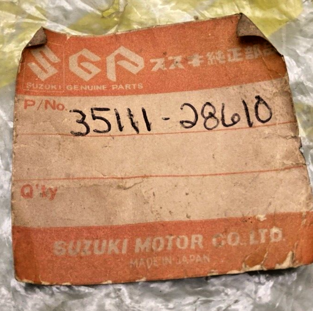 NEW GENUINE SUZUKI 35111-28610 HEADLAMP RIM