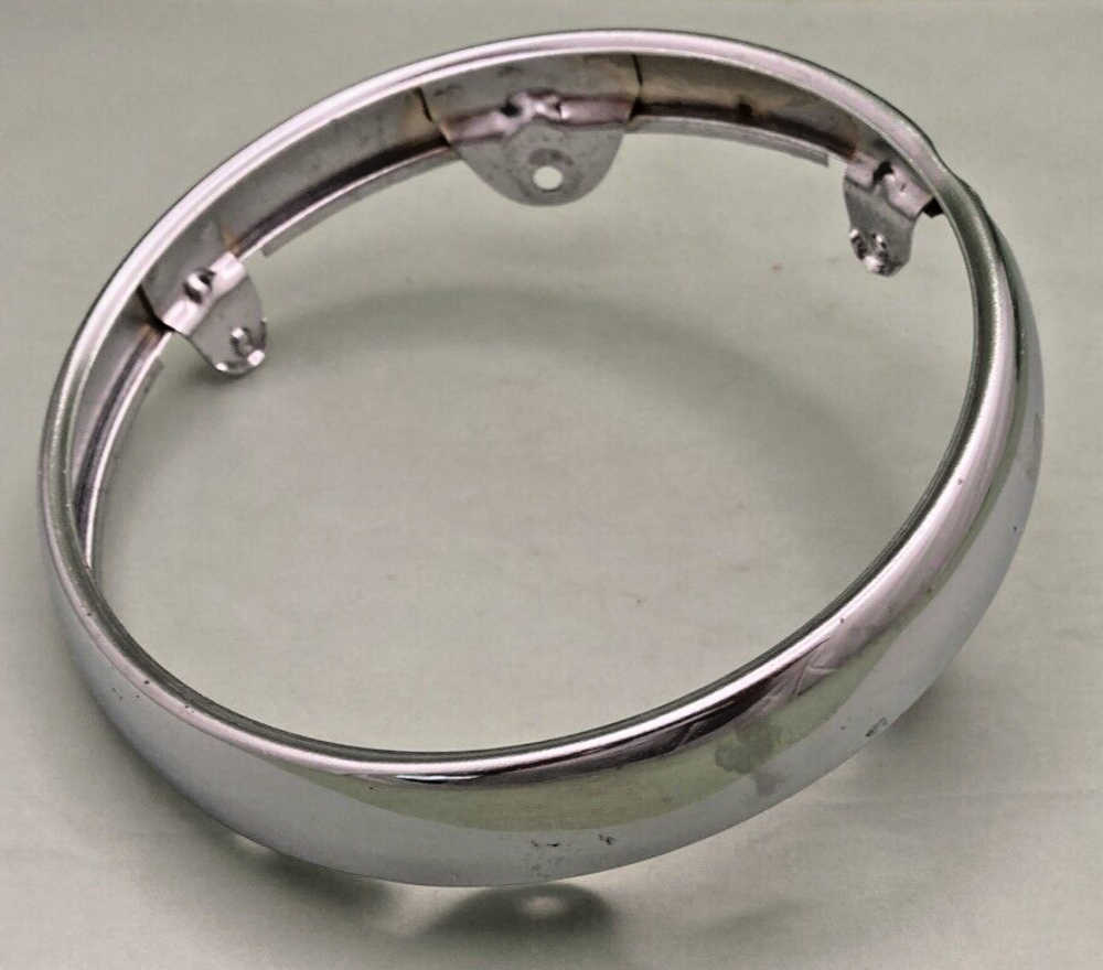 NEW GENUINE SUZUKI 35111-28610 HEADLAMP RIM