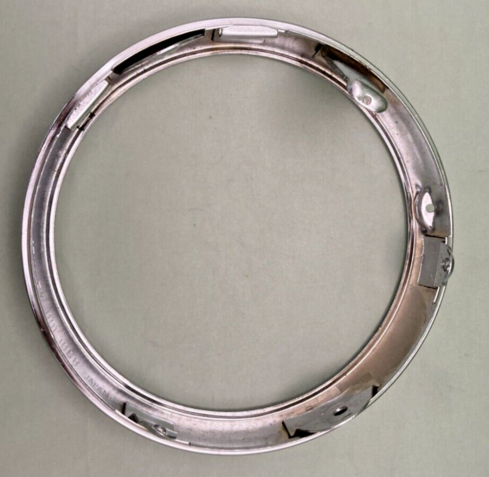 NEW GENUINE SUZUKI 35111-28610 HEADLAMP RIM