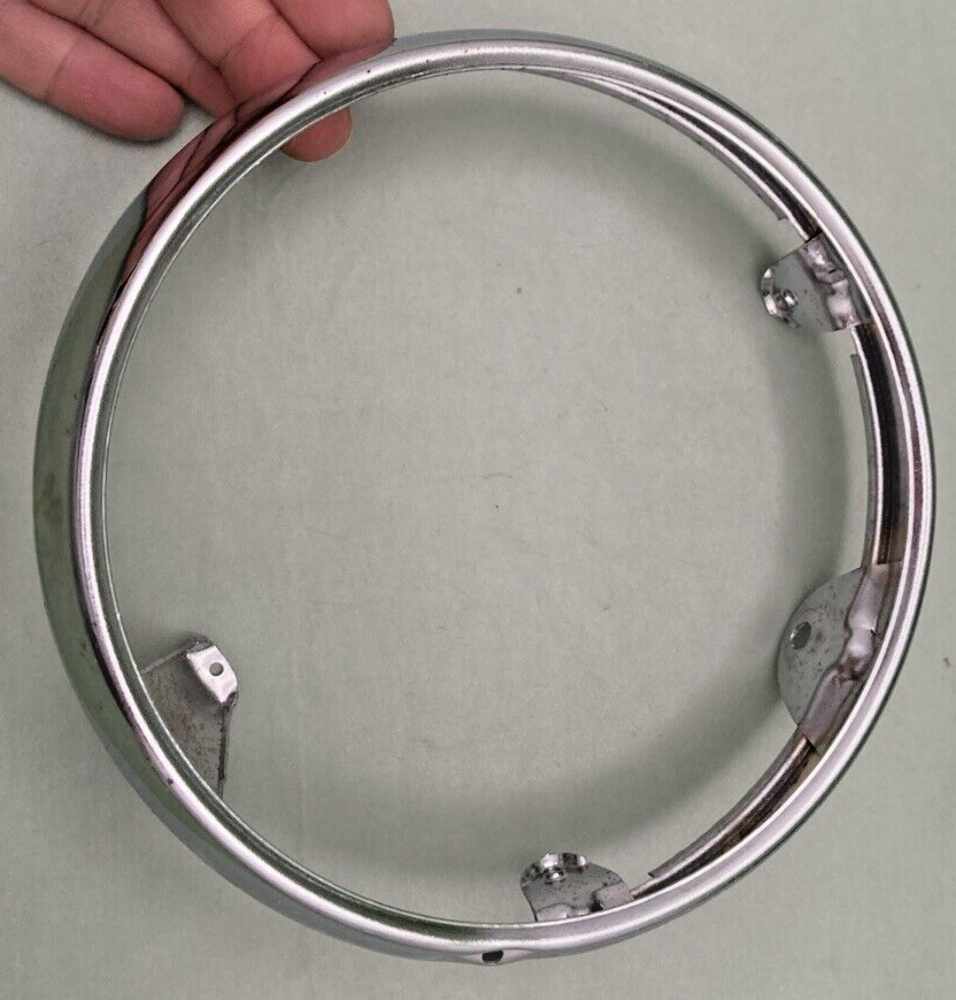 NEW GENUINE SUZUKI 35111-28610 HEADLAMP RIM