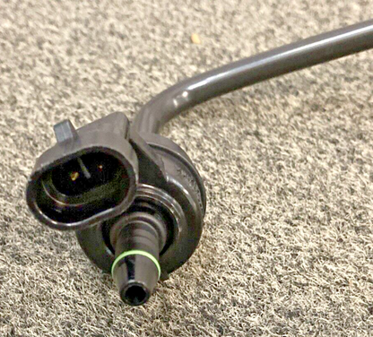 NEW GENUINE MERCURY 8M0128087 PURGE VENT ASSY