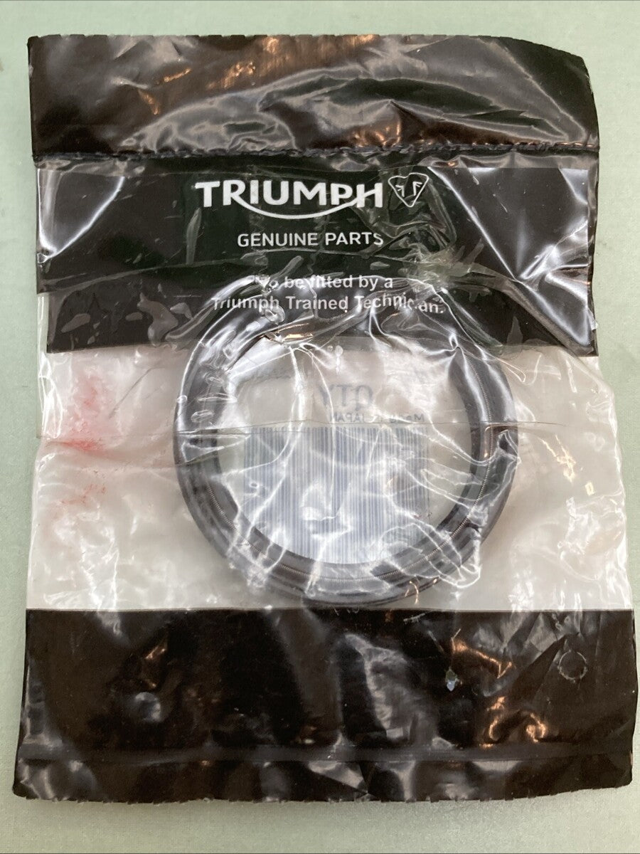 NEW GENUINE TRIUMPH T2040424 Oil Seal, S6 Fork Daytona