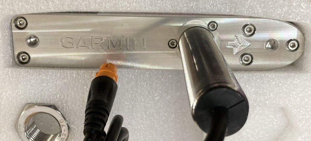 NEW GENUINE GARMIN 010-01961-10 SCANNING TRANSDUCER W/ TEMP THRU-HULL SS