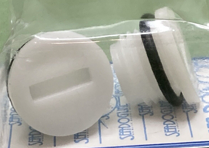 QTY 2 NEW GENUINE SEA DOG 520051-1 NYLON GARBOARD PLUG