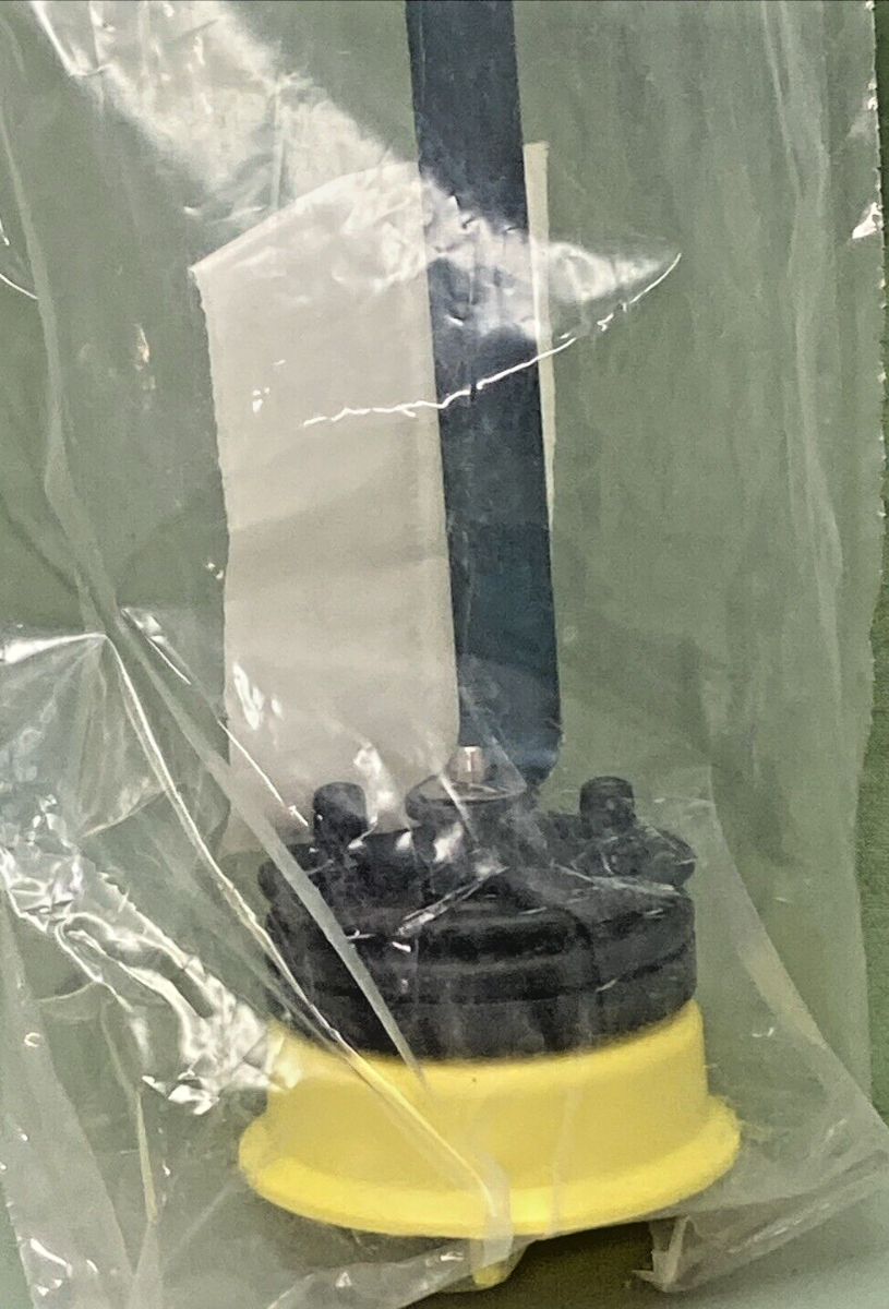 NEW GENUINE MERCURY QUICKSILVER 36-8M0073266 CAP ASSEMBLY