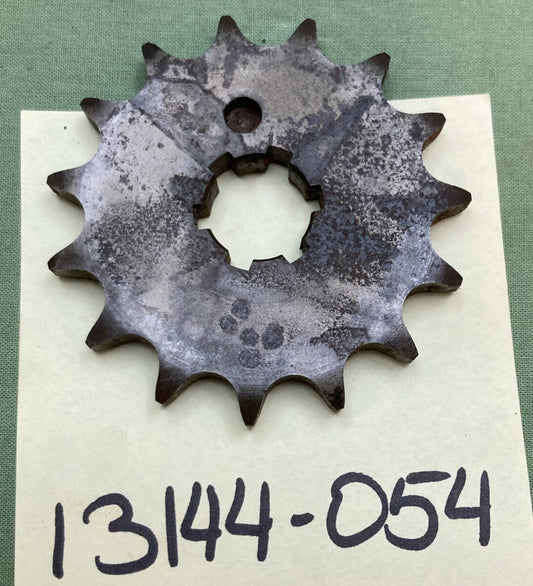 NEW REPLACES KAWASAKI 13144-054 ENGINE SPROCKET 15T