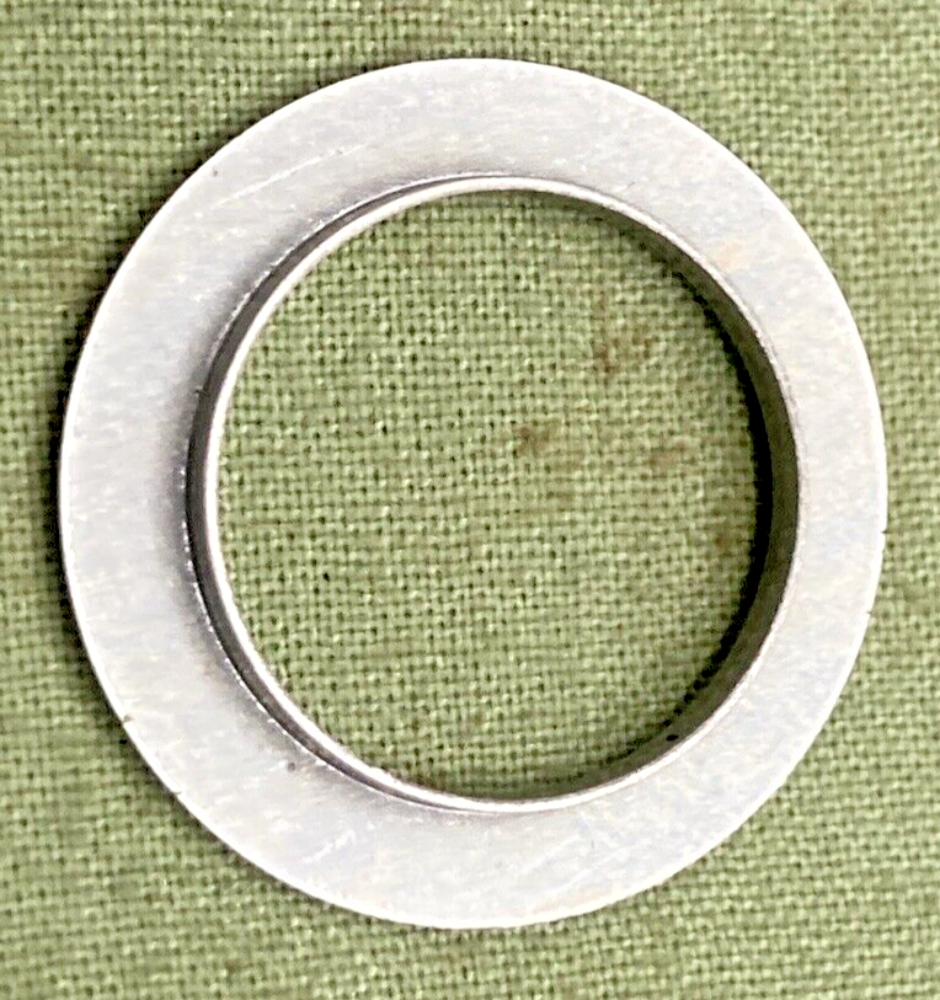 NEW GENUINE KAWASAKI 13091-1327 HOLDER, COVER