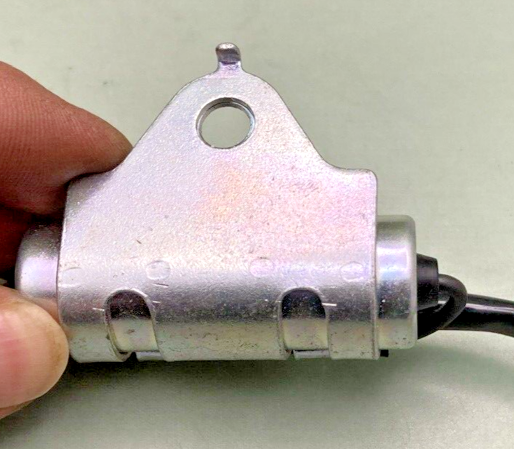 NEW GENUINE YAMAHA 1L9-82310-51 IGNITION COIL ASSEMBLY