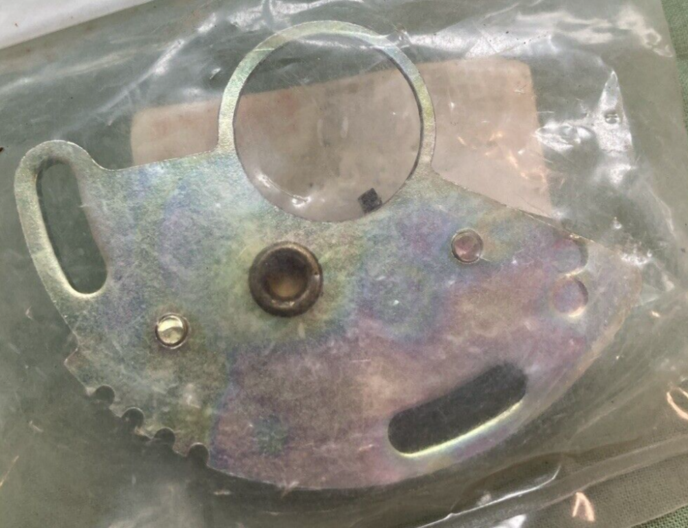 NEW GENUINE YAMAHA 169-81122-22 CONTACT POINT BREAKER ASSEMBLY