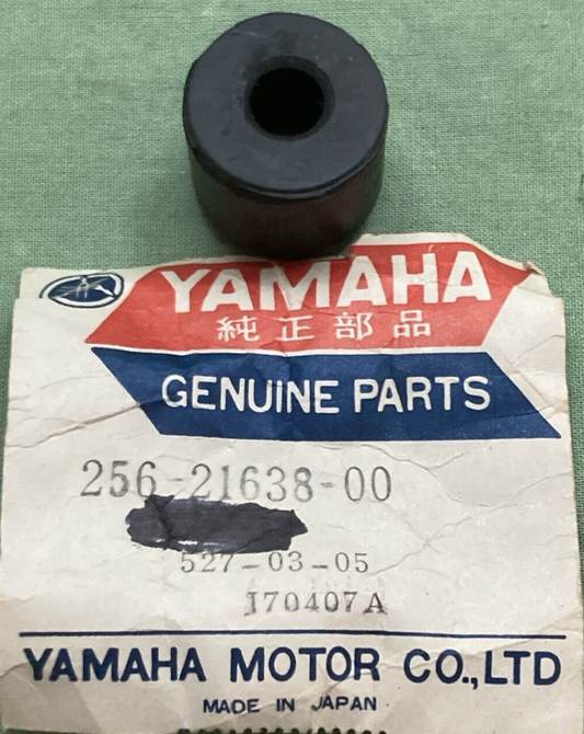 NEW GENUINE YAMAHA 256-21638-00 DAMPER 1 ENGINE BRACKET