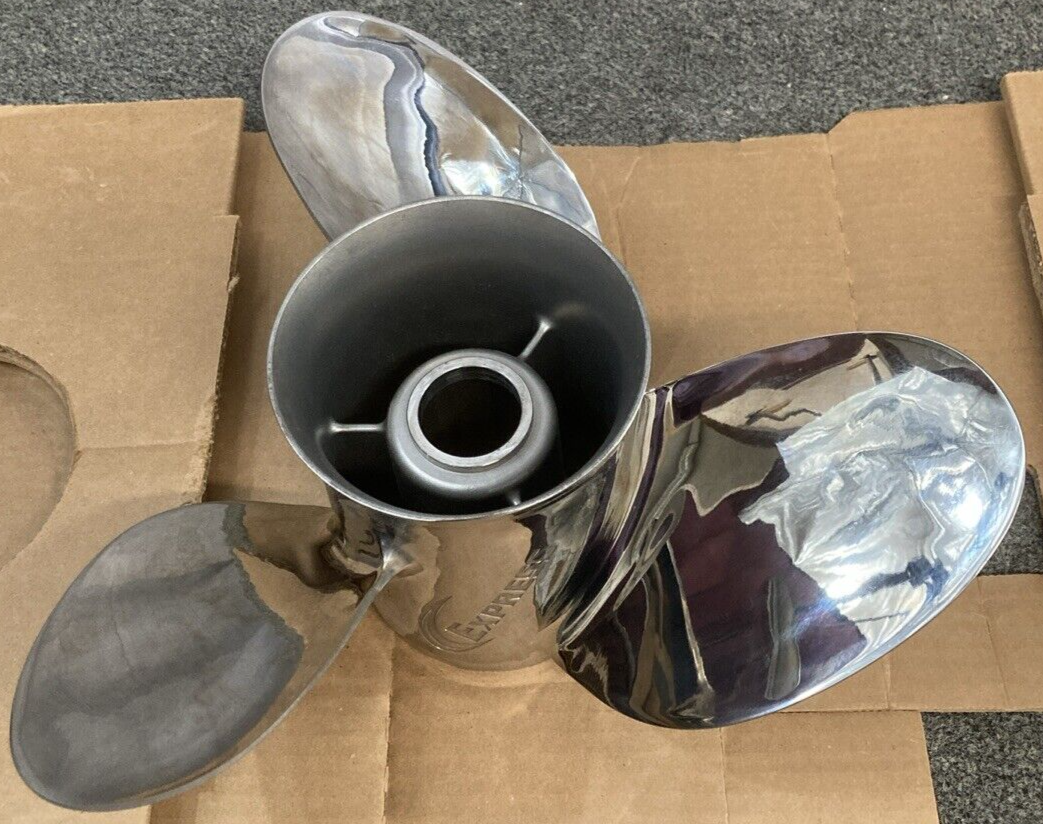 NEW TURNING POINT 3150-1712 PROPELLER EXPRESS 3 BLADE RH 14-1/4"D 17" PITCH