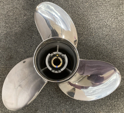 NEW GENUINE YAMAHA 68F-45970-10 PROPELLER 3-BLADE RH 14.5"D 15" PITCH SS