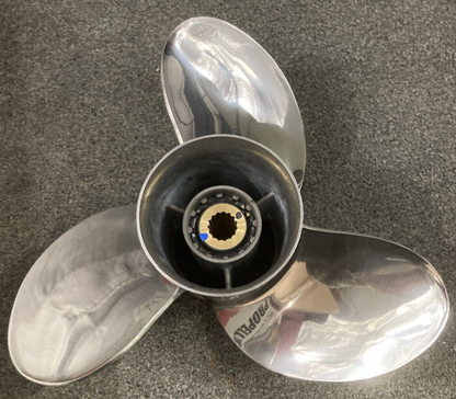 NEW GENUINE YAMAHA 68F-45970-20 PROPELLER 3-BLADE RH 14.5"D 15" PITCH SS