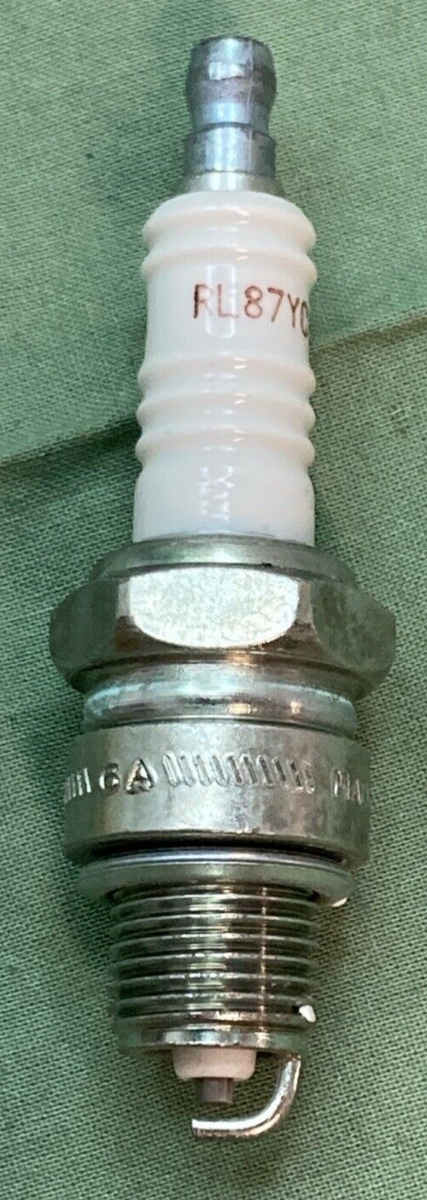 QTY 2 NEW GENUINE CHAMPION RL87YC SPARK PLUG 327 COPPER PLUS