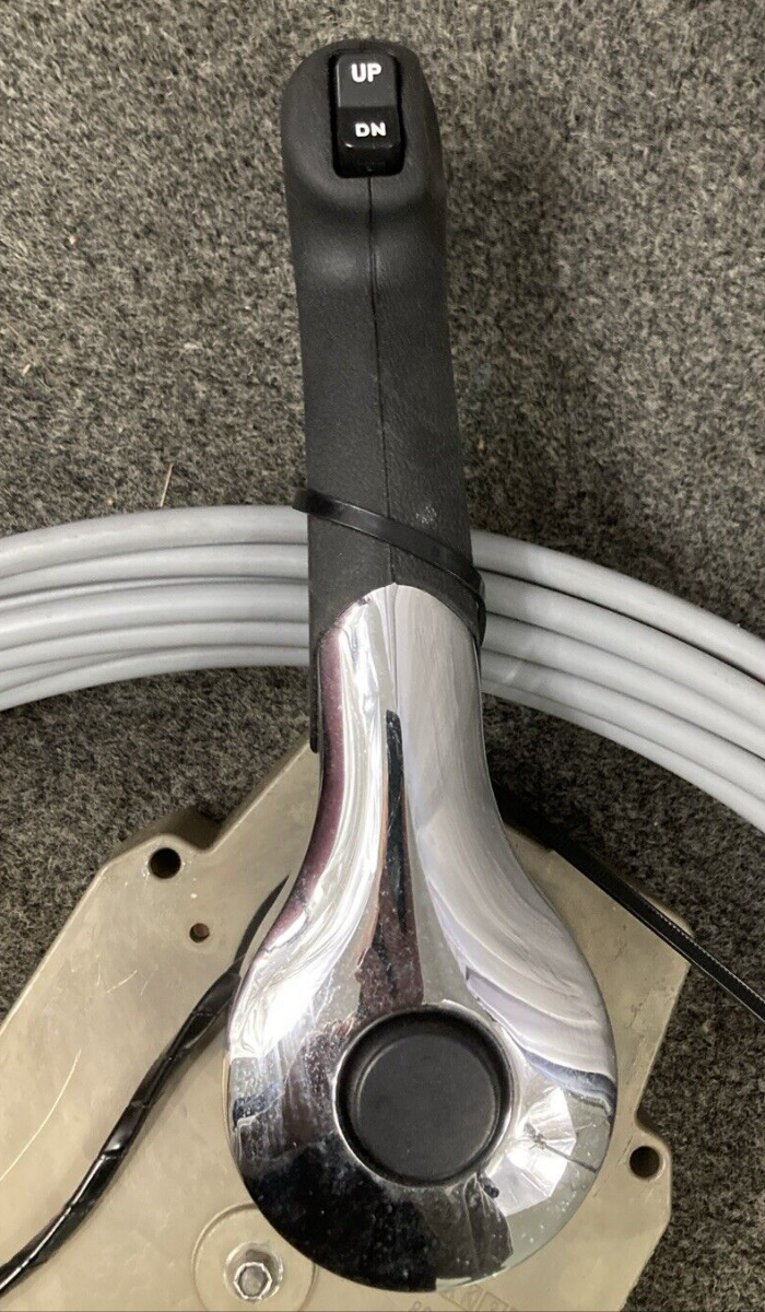 GENUINE MERCURY 8M0059686 TOP MOUNT CONTROL BOX W/ COVER CABLES & HARDWARE