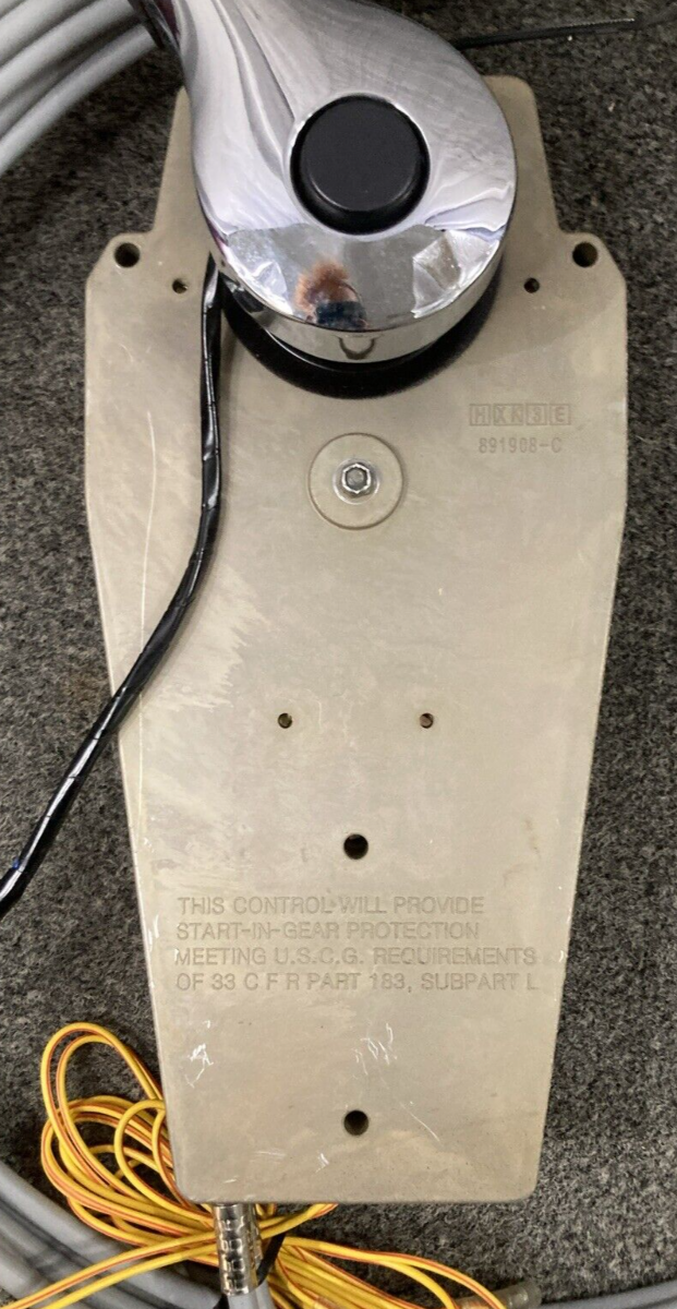 GENUINE MERCURY 8M0059686 TOP MOUNT CONTROL BOX W/ COVER CABLES & HARDWARE