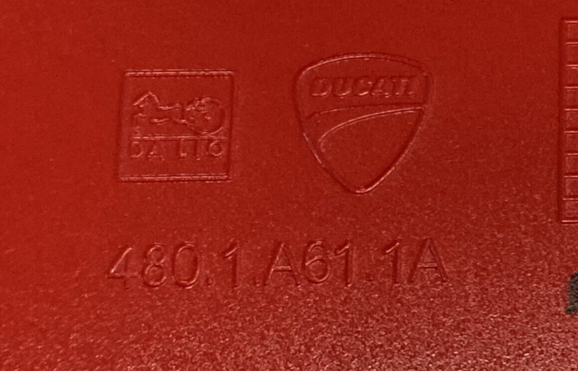 NEW GENUINE DUCATI 4801B671AB FAIRING PANEL UPPER RIGHT PANIGALE RED