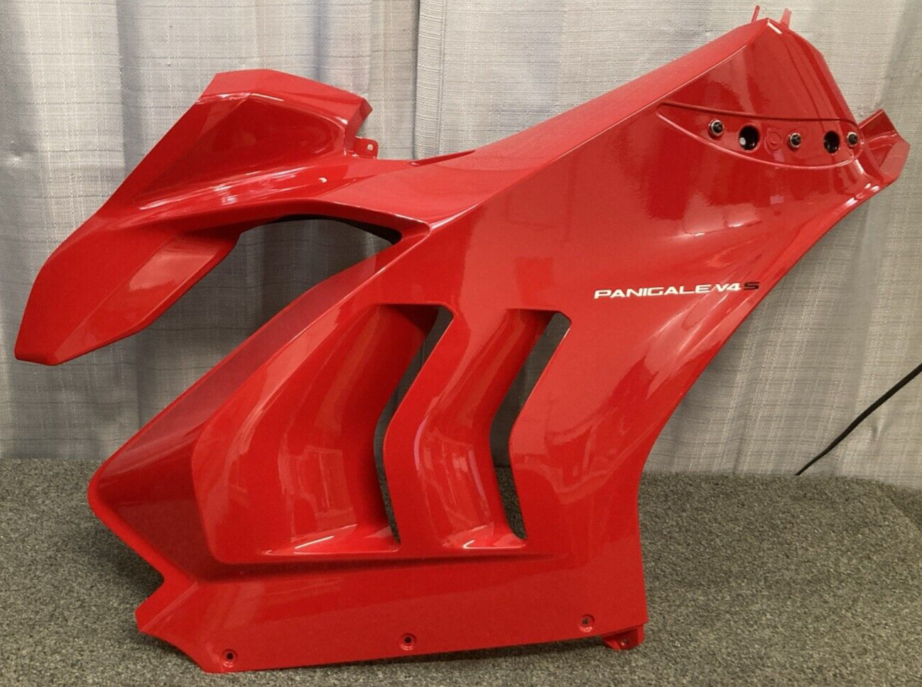 NEW GENUINE DUCATI 4801B671AB FAIRING PANEL UPPER RIGHT PANIGALE RED
