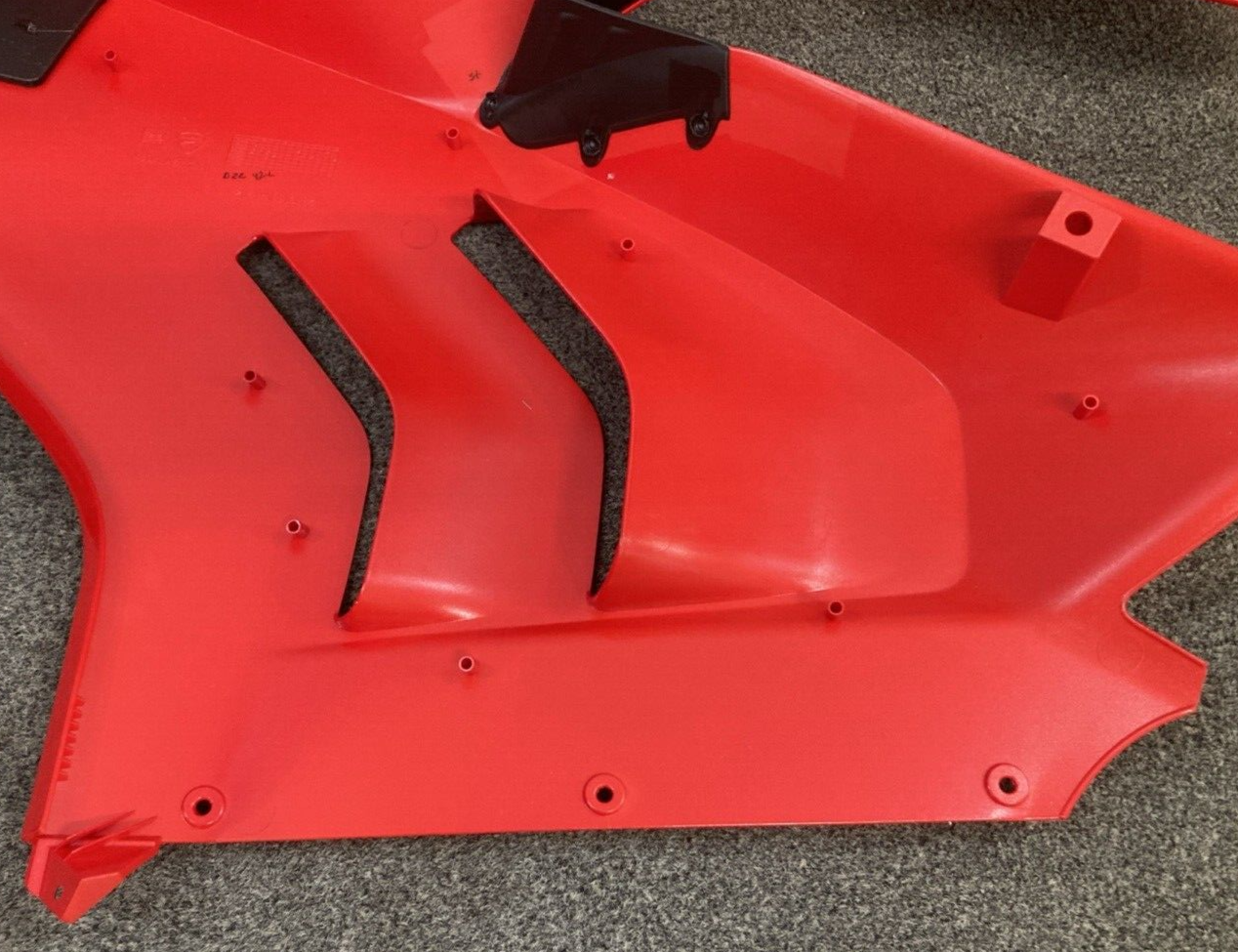 NEW GENUINE DUCATI 4801B671AB FAIRING PANEL UPPER RIGHT PANIGALE RED