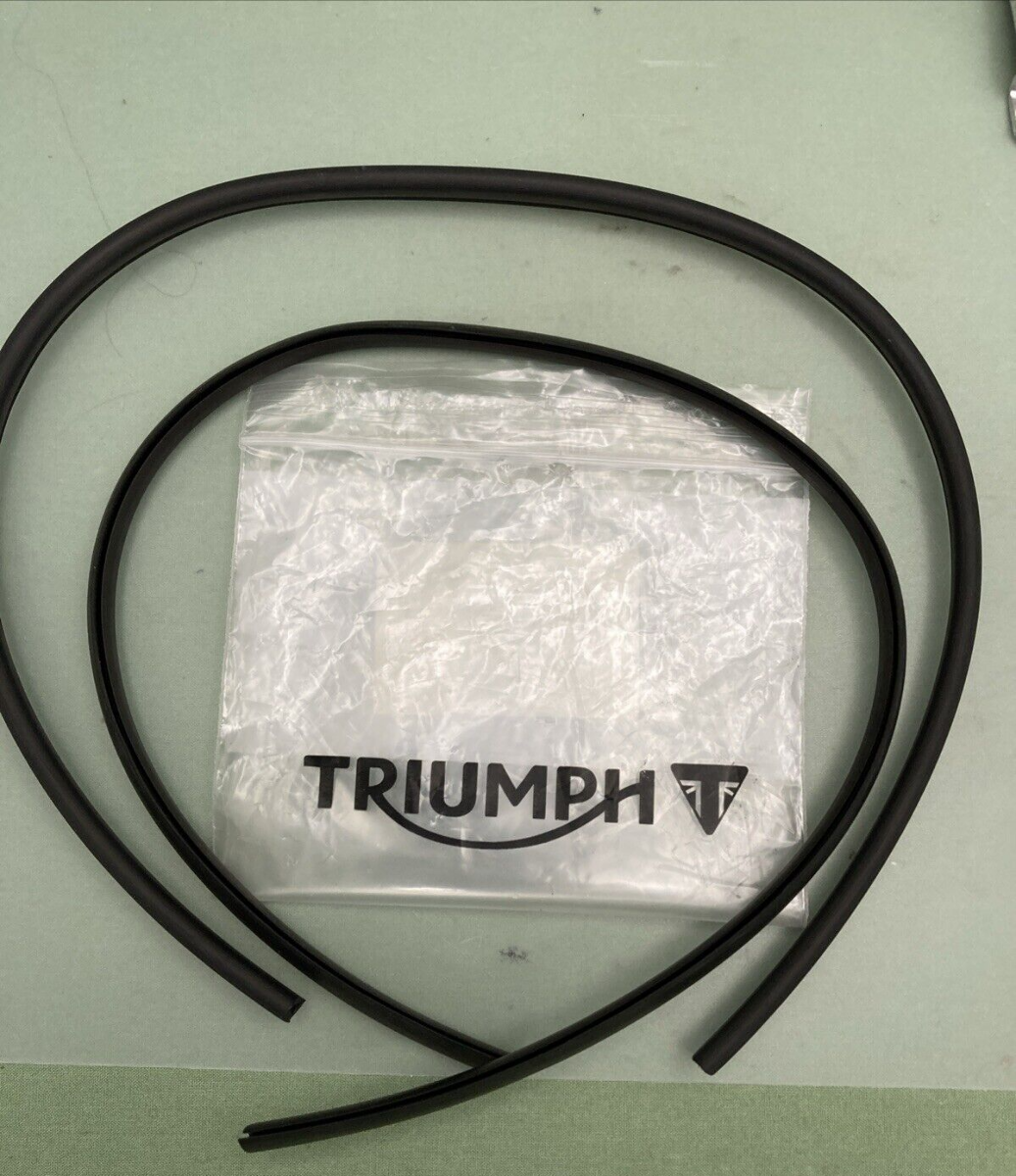 NEW GENUINE TRIUMPH T2310543 Kit, Seat Trim, Tour