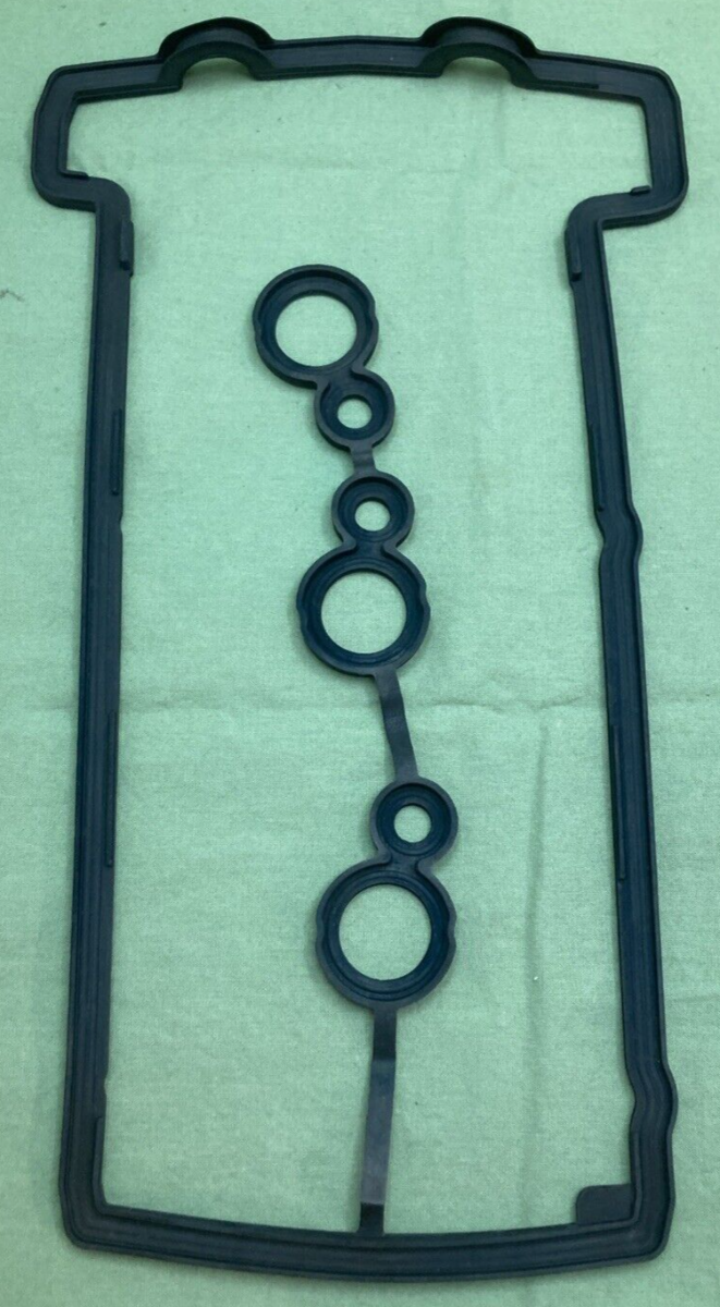 NEW GENUINE TRIUMPH T3990037 ENGINE SERVICE KIT COMPLETE