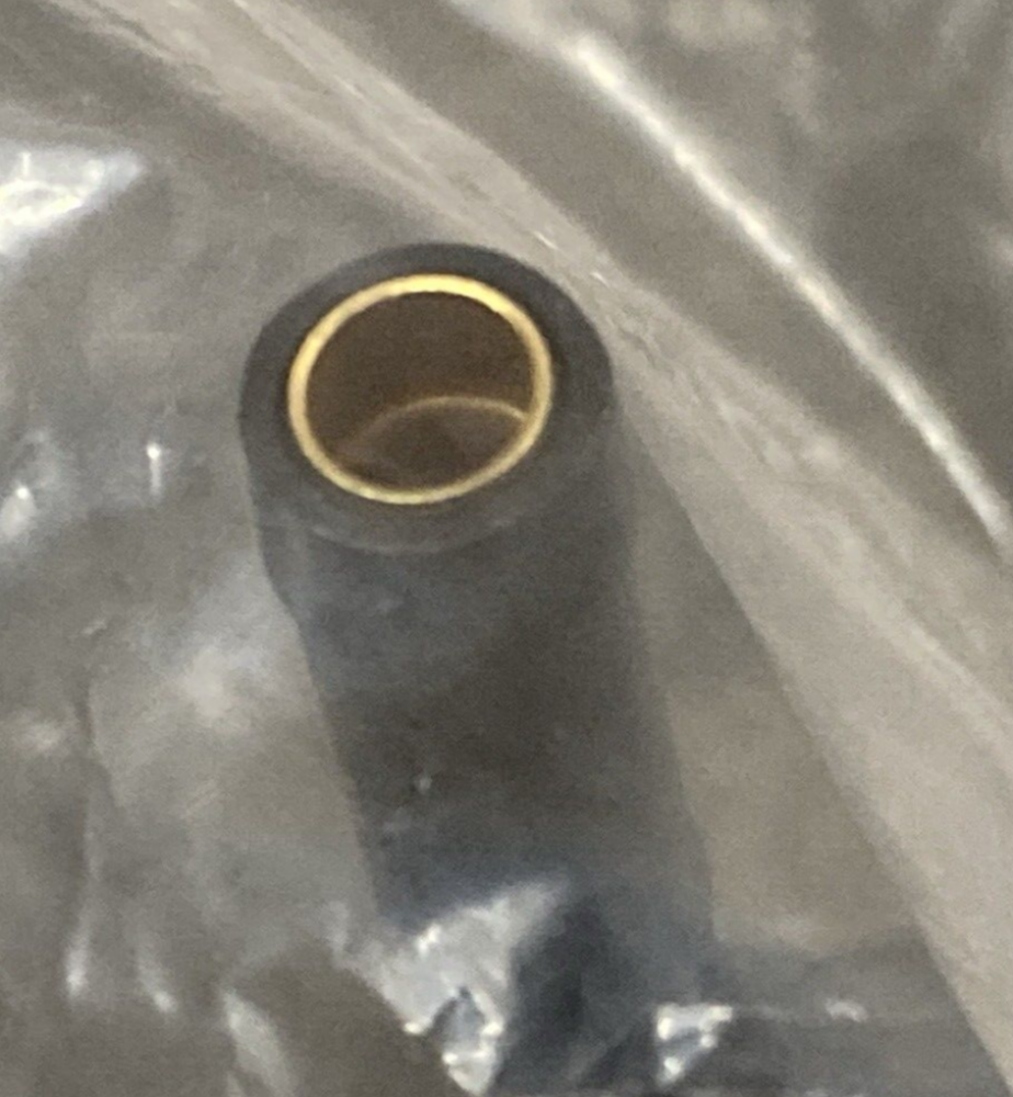 NEW GENUINE BMW 13537703172 Fuel Distributor 2003-2006 R 1200 GS