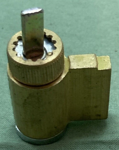 NEW MERICA 224805 CLAD CYLINDER LOCK W/ 2 KEYS