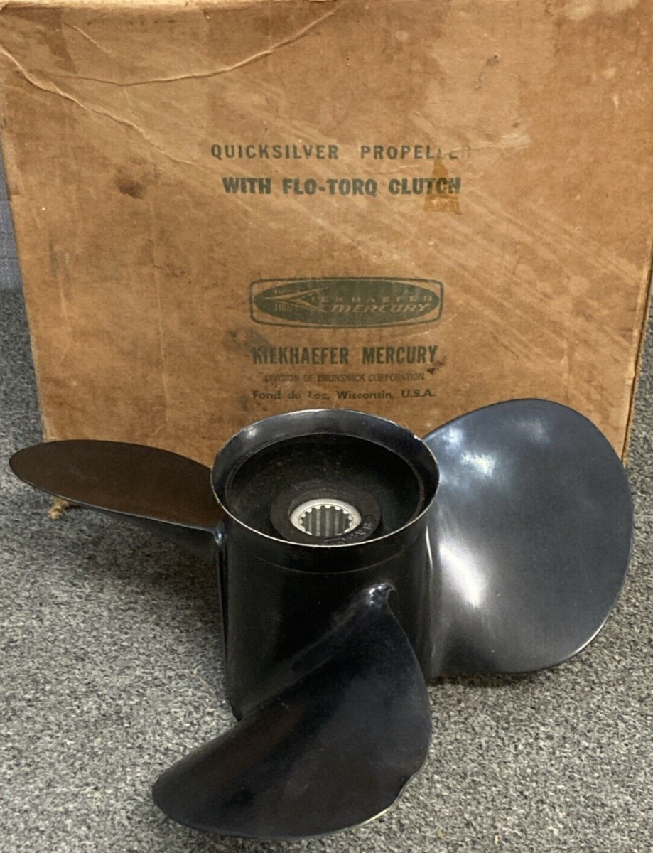 NEW GENUINE MERCURY 48-53900A4 PROPELLER 3 BLADE 13.25"D 17" PITCH ALUMINUM