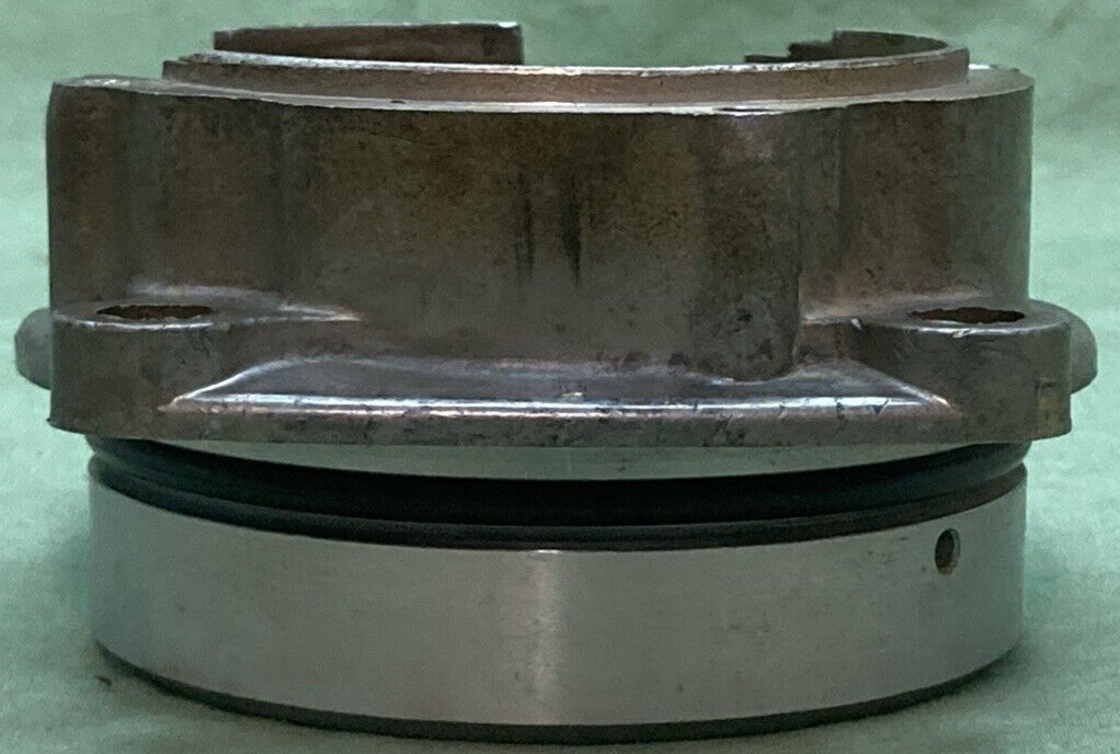 NEW GENUINE MERCURY 1100-339A1 END CAP ASSEMBLY CRANKSHAFT UPPER OUTBOARD