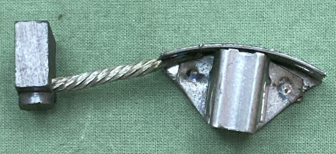 NEW GENUINE DELCO REMY 193503 BRUSH ASSEMBLY 26041 W/ HARDWARE