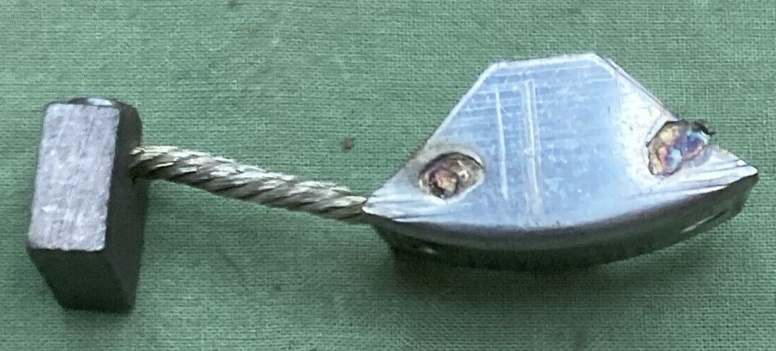 NEW GENUINE DELCO REMY 193503 BRUSH ASSEMBLY 26041 W/ HARDWARE