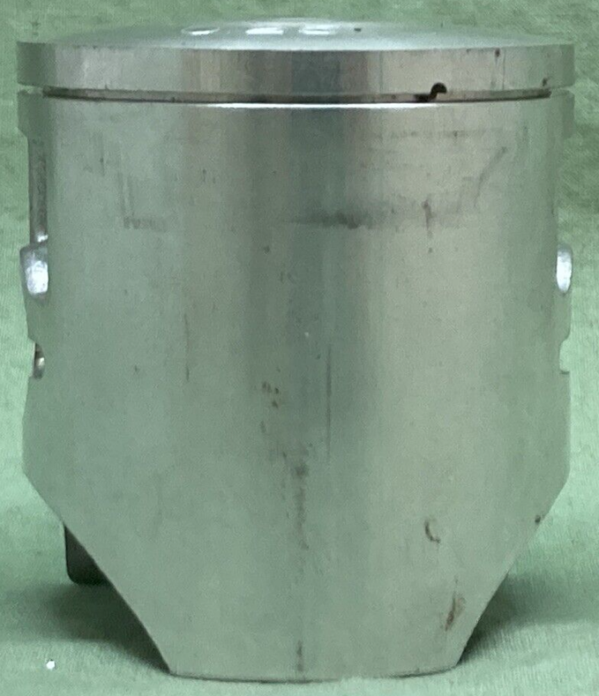 NEW GENUINE SUZUKI 12110-27C05-025 PISTON CRANKSHAFT FOR RN125