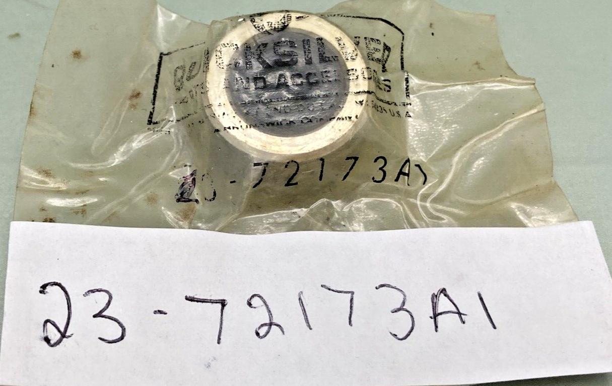 NEW GENUINE MERCURY MERCRUISER QUICKSILVER 23-72173A1 SLEEVE ASSEMBLY