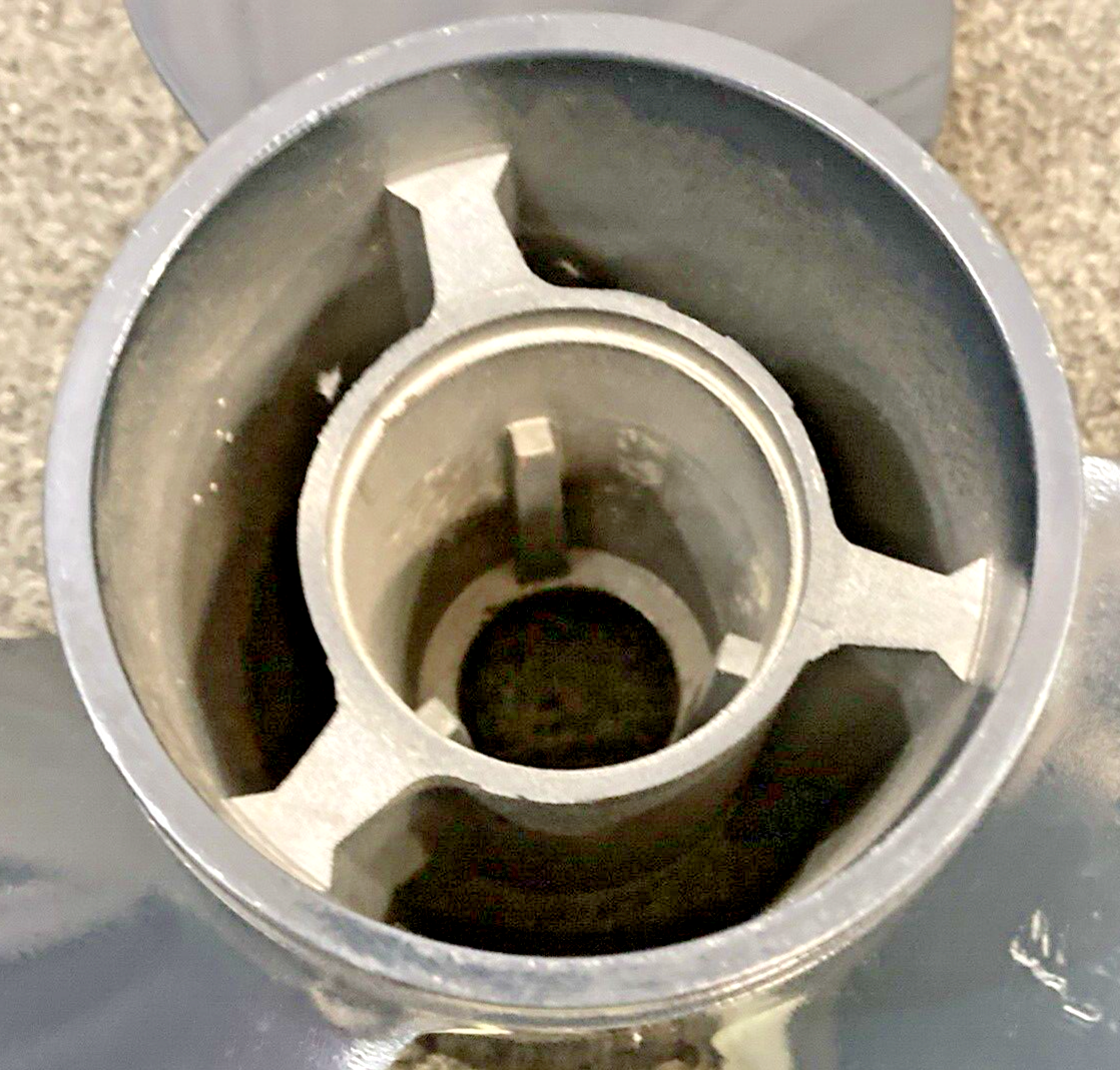 NEW HUSTLER H1- 2455 TURNING POINT ALUMINUM 3 BLADE PROPELLER 15 3/4" X 15"
