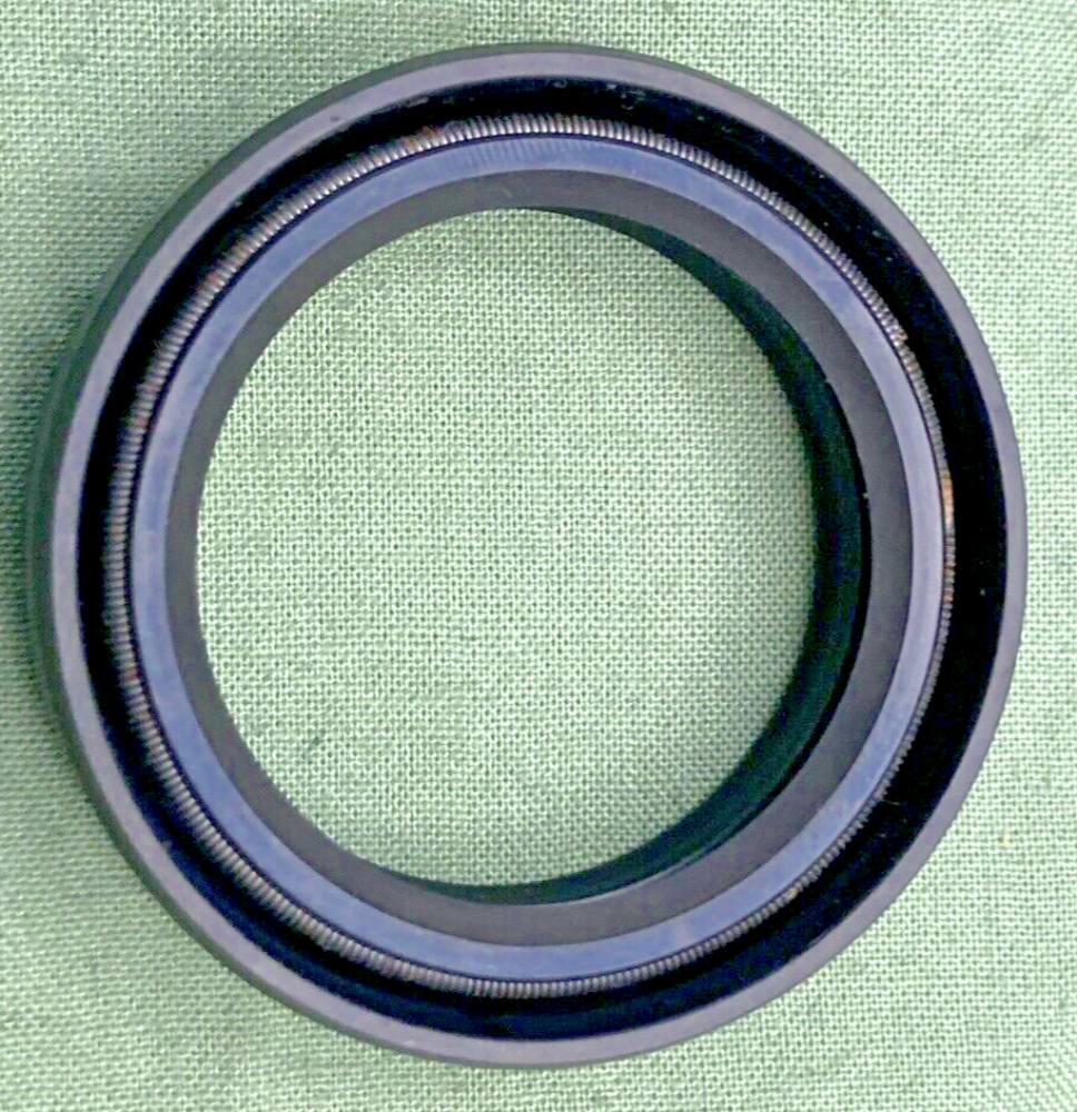 NEW GENUINE YAMAHA 2K5-23145-00 OIL SEAL