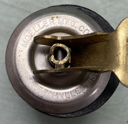 NEW MOELLER DECK/BAITWELL 7/8" SNAP PLUG